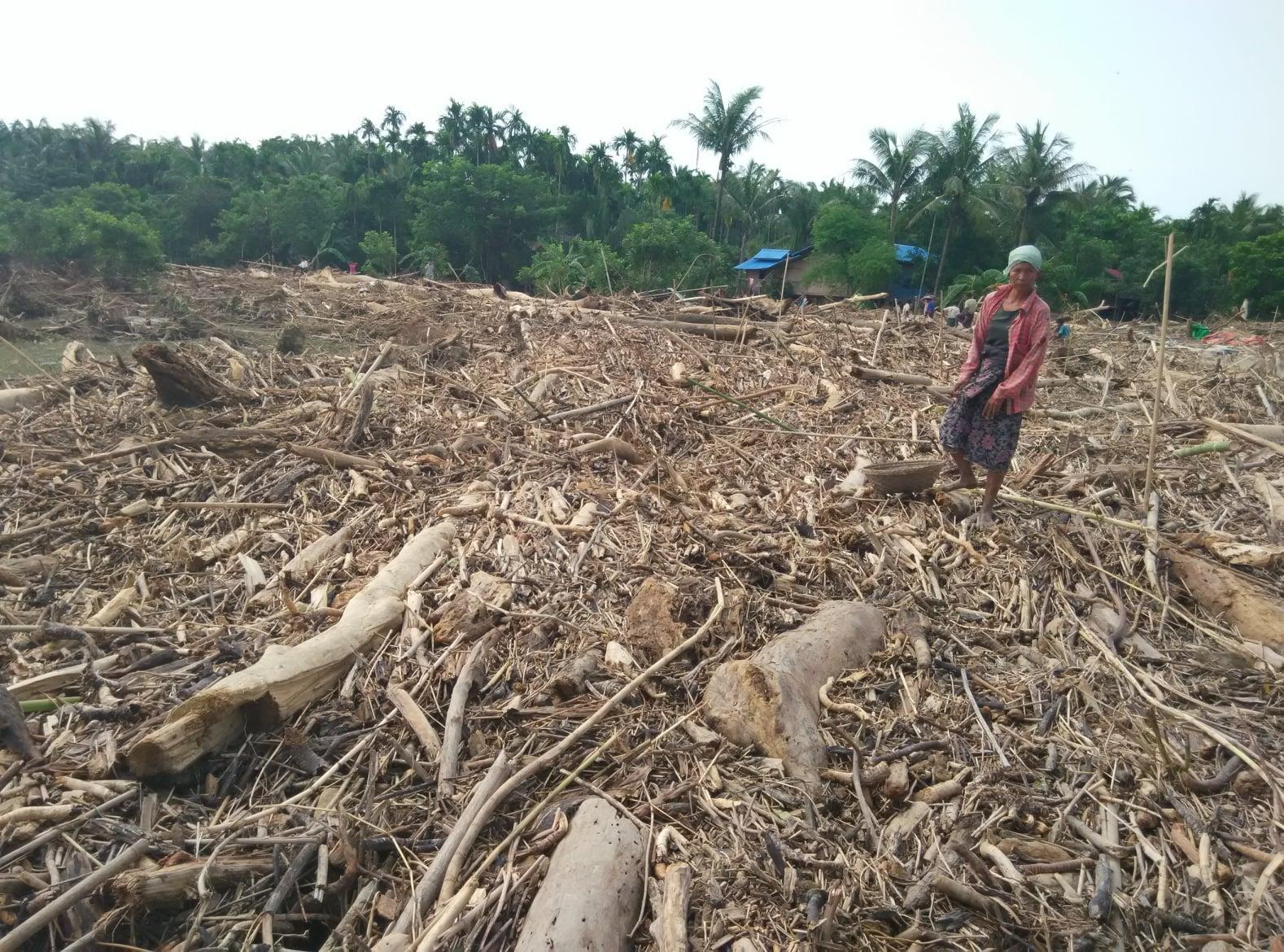 မင်းပြားမြို့နယ်အတွင်း ရေကြီးရေလျှံမှု ဖြစ်ပေါ်အပြီး ကျေးလက်တစ်ခုမြင်ကွင်း