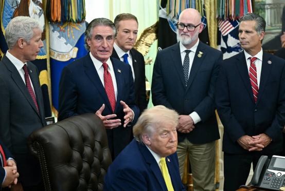 ■ AFP: Photos
