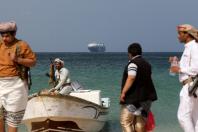 ယီမင်နိုင်ငံ ပင်လယ်နီကမ်းခြေတွင် ဟူရ်သီသူပုန်များအား တွေ့ရစဉ်(Photo: AP)