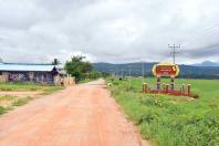 ပုံးအင်းကျေးရွာ အဝင်လမ်းရှုခင်း (ဓာတ်ပုံ - စည်သာ (တောင်ကြီး)