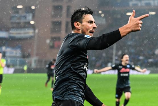 Photos: AFF & Gettyimages