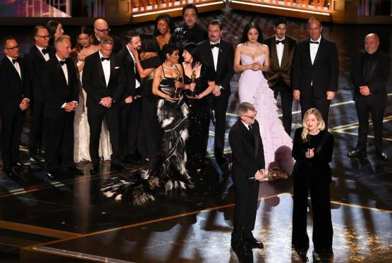 Photos: Entertainment Weekly& AP News
