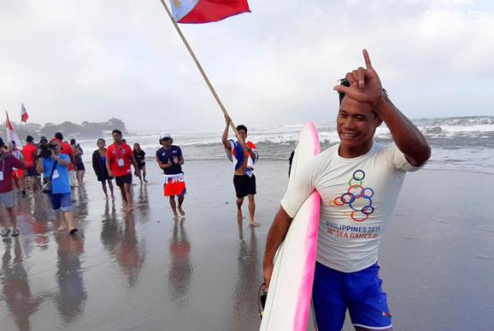 Photos : Philippines Surfing