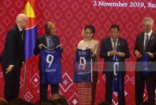 ဓာတ်ပုံ - ကျော်ဇောလင်း၊ ကျော်ဇင်ဝင်း