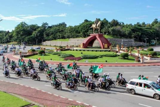  စက်တင်ဘာ ၁၀ ရက်က ပြည်ခိုင်ဖြိုးပါတီထောက်ခံသူများ၏ နေပြည်တော်တွင် Green Campaign လှုပ်ရှားမှုကို တွေ့ရစဉ် (Photo- Project A)