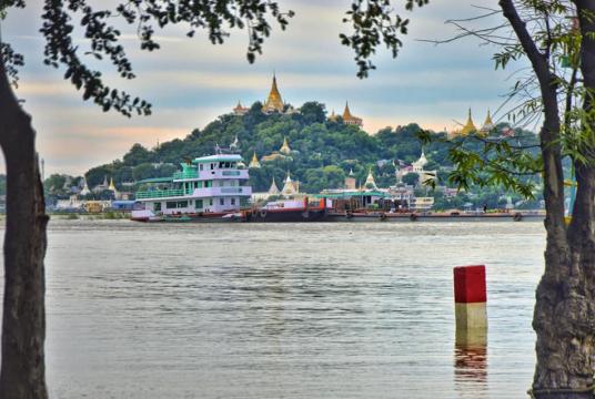 ဓာတ်ပုံ-သက်ထွန်းအောင်