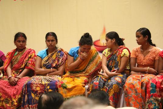 စက်တင်ဘာ ၁၈ ရက်တွင် ပြုလုပ်ခဲ့သည့် ဟိန္ဒူဘာသာဝင်များ၏ ဆုတောင်းပွဲကို တွေ့ရစဉ် (ဓာတ်ပုံ-ကြည်နိုင်)