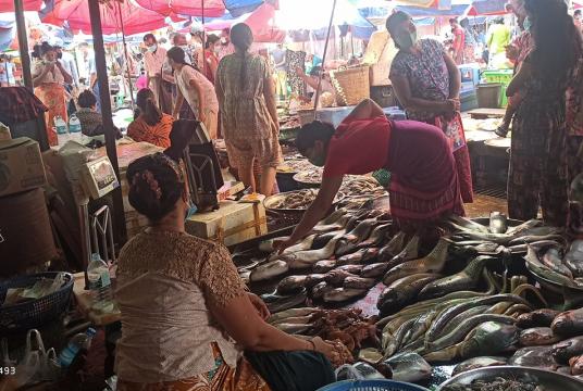 မော်လမြိုင်မြို့ ဈေးကြီးတစ်ဈေး မြင်ကွင်း