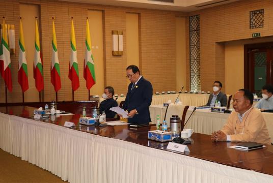 နစက၏ ငြိမ်းချမ်းရေးဆွေးနွေးရေးအဖွဲ့နှင့်တွေ့ဆုံဆွေးနွေးပွဲတွင် RCSS ဥက္ကဋ္ဌဦးဆောင်သော ကိုယ်စားလှယ်အဖွဲ့အားတွေ့ရစဉ်