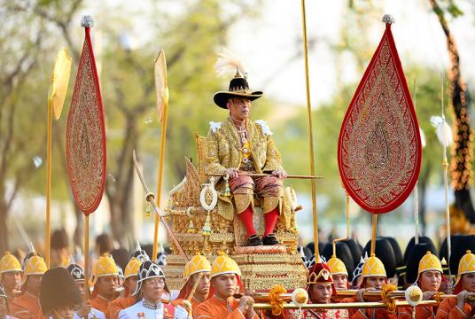  မေ ၅ ရက်တွင် ဘန်ကောက်၌ ထိုင်းဘုရင် မဟာဝိဇယလောင်ကွန်းအား တွေ့ရစဉ်