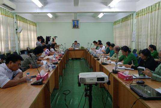  နိုဝင်ဘာ ၆ ရက်က မြန်မာနိုင်ငံ ရင်းနှီးမြှုပ်နှံမှုကော်မရှင်၌ သတင်းစာရှင်းလင်းပွဲကျင်းပမှုကို တွေ့ရစဉ် (ဓာတ်ပုံ-ဇေယျာငြိမ်း)