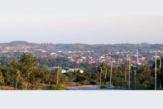 နေပြည်တော် ဥတ္တရသီရိမြို့နယ်အတွင်းရှိ နေအိမ်တိုက်ခန်းများကို နိုဝင်ဘာလအတွင်းက တွေ့ရစဉ် (ဓာတ်ပုံ-အောင်မင်းသိန်း)