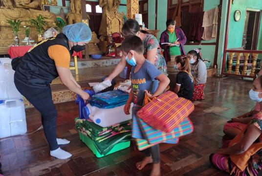 ရှမ်းပြည်နယ် (မြောက်ပိုင်း) ၌ တိုက်ပွဲရှောင်သူများကို နိုဝင်ဘာလဆန်းပိုင်းက တွေ့ရစဉ်  (Photo: Axsia)