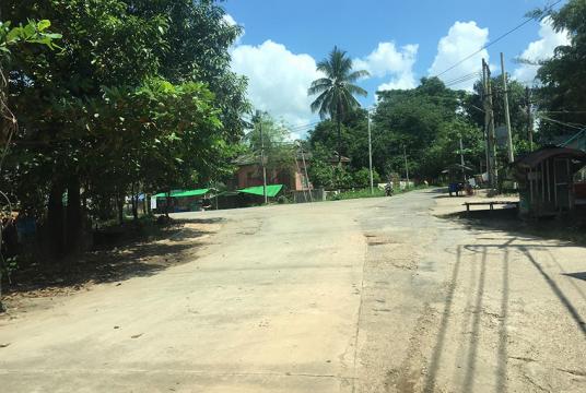 ■ ဓာတ်ပုံ အခင်းဖြစ်ပွားသည့်နေရာအား စက်တင်ဘာ ၂၉ ရက် နံနက် ၁၁ နာရီခန့်ကတွေ့ရစဉ်