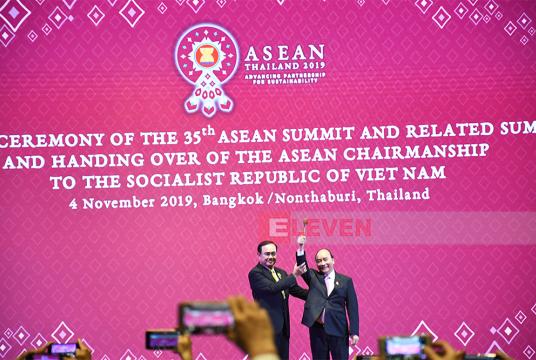 သတင်းနှင့် ဓာတ်ပုံ - ကျော်ဇော်လင်း၊ ကျော်ဇင်ဝင်