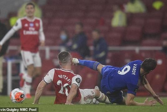 Photo: Daily Mail