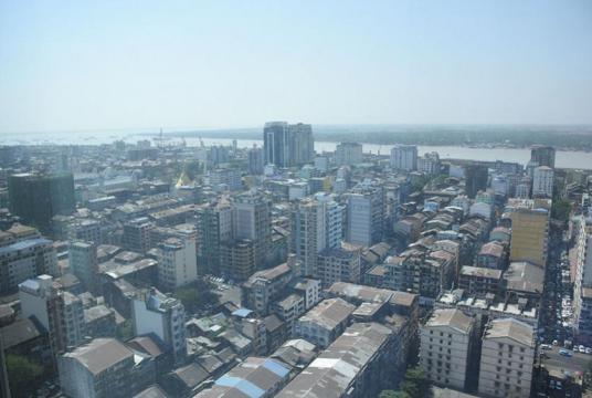 စီးပွားရေးမြို့တော် ရန်ကုန်မြို့ကို တွေ့ရစဉ်
