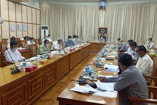 ကိုရီးယား-မြန်မာ စက်မှုဇုန်ထူထောင်ရေး ဦးဆောင်ညှိနှိုင်းရေးကော်မတီ အစည်းအဝေးကို တွေ့ရစဉ်(ဓာတ်ပုံ-ဆောက်လုပ်ရေးဝန်ကြီးဌာန)