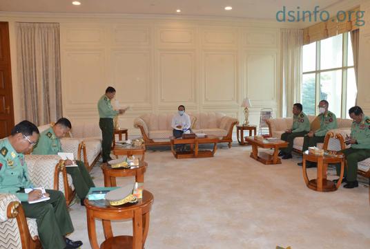 ဖေဖော်ဝါရီ ၁ ရက်က နိုင်ငံတော်သမ္မတအိမ်တော်တွင် အမျိုးသားကာကွယ်ရေးနှင့် လုံခြုံရေးကောင်စီ အစည်းအဝေး ကျင်းပနေစဉ်(ဓာတ်ပုံ- တပ်မတော်ကာကွယ်ရေးဦးစီးချုပ်ရုံး)