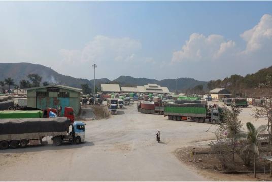 မြန်မာ-တရုတ်နယ်စပ် မူဆယ်နယ်စပ်ကုန်သွယ်ရေးစခန်းကို တွေ့ရစဉ်(ဓာတ်ပုံ-စီးပွား/ကူးသန်း)