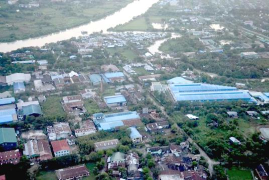 ရန်ကုန်မြို့ရှိ စက်မှုဇုန်တစ်ခုကို တွေ့ရစဉ်