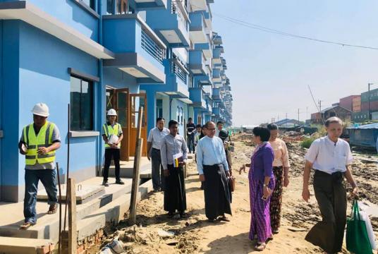ဒဂုံမြို့သစ် (ဆိပ်ကမ်း) မြို့နယ်အတွင်း နိုင်ငံ့ဝန်ထမ်း အငှားအိမ်ရာများ တည်ဆောက်နေမှုကို တွေ့ရစဉ် (ဓာတ်ပုံ-DUHD)