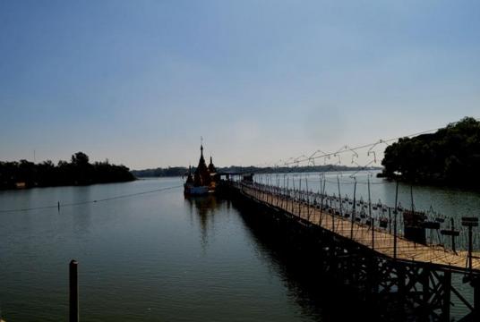 မိတ္ထီလာမြို့ နန်းတော်ကုန်းရပ်ကွက် အန္တကူရေလယ်ဘုရားအား တွေ့ရစဉ်၊ ဓာတ်ပုံ-ဝဏ္ဏ (မိတ္ထီလာ)