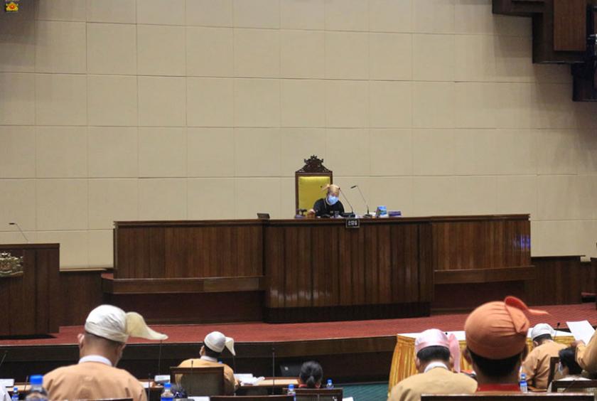  ဇွန် ၂ ရက်က ရန်ကုန်တိုင်းဒေသကြီးလွှတ်တော်အစည်းအဝေး ကျင်းပစဉ်