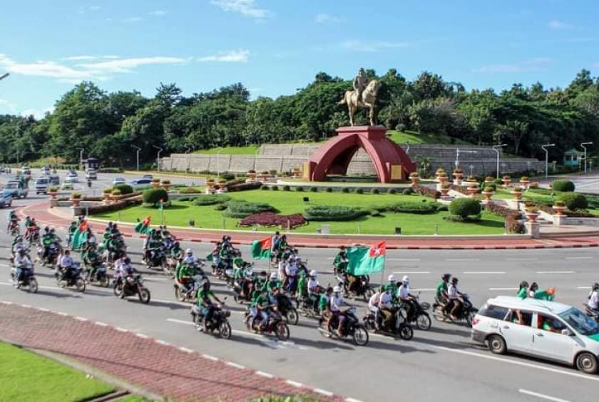  စက်တင်ဘာ ၁၀ ရက်က ပြည်ခိုင်ဖြိုးပါတီထောက်ခံသူများ၏ နေပြည်တော်တွင် Green Campaign လှုပ်ရှားမှုကို တွေ့ရစဉ် (Photo- Project A)