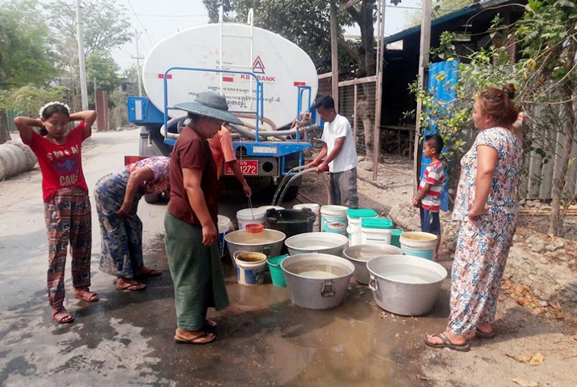  ကလေးမြို့ ရပ်ကွက်များအတွင်း ရေလှူဒါန်းနေသည်ကို ယခုရက်ပိုင်းအတွင်း တွေ့ရစဉ်