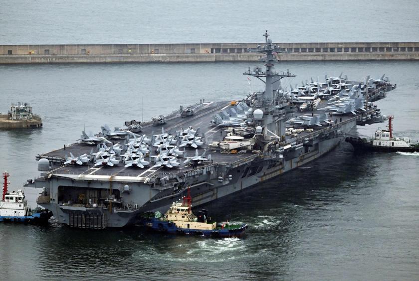 အမေရိကန်၏ USS Theodore Roosevelt လေယာဉ်တင်သင်္ဘောကို တွေ့ရစဉ်(Photo: AFP)