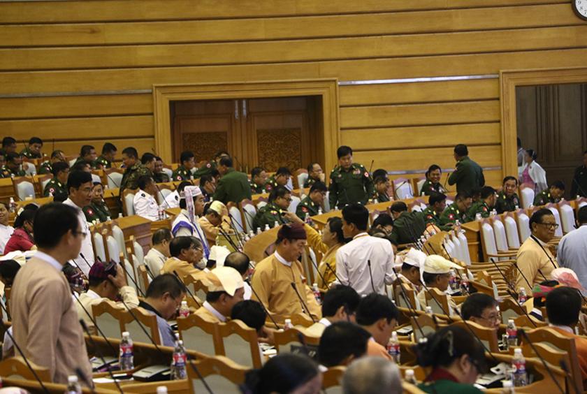 ဒုတိယအကြိမ် ပြည်ထောင်စုလွှတ်တော်၁၅ ကြိမ်မြောက် ပုံမှန်အစည်းအဝေးကို ဖေဖော်ဝါရီ ၂၅ ရက်က တွေ့ရစဉ်(ဓာတ်ပုံ-ပြည့်ဖြိုးအောင်)