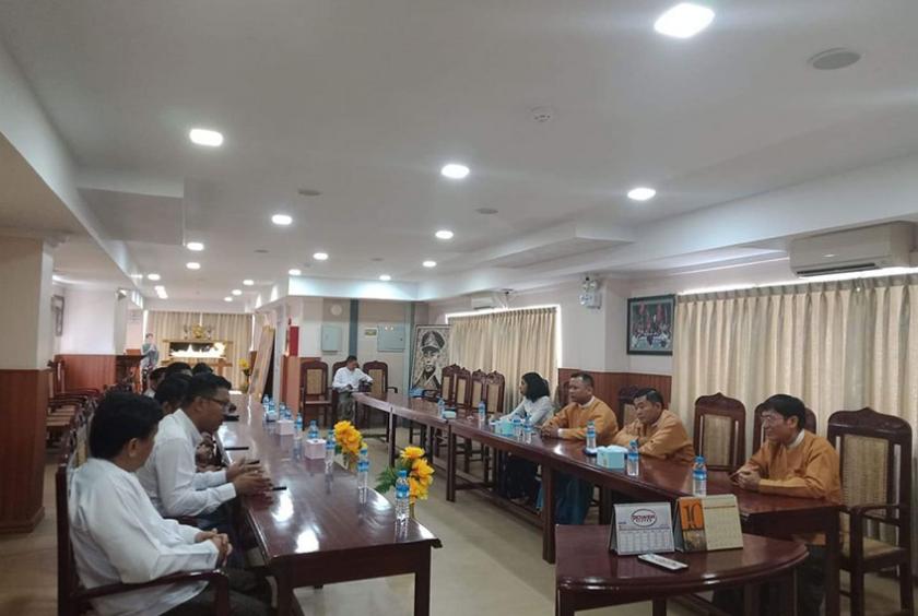                                      ဓာတ်ပုံ - မြန်မာနိုင်ငံ ဆရာ ဆရာများအဖွဲ့ချုပ်