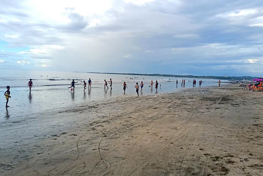 ချောင်းသာကမ်းခြေတစ်နေရာကို တွေ့ရစဉ် (ဓာတ်ပုံ- ဇေယျာ)