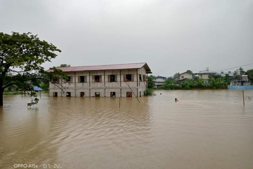 ဝိုင်းမော်မြို့တွင် ဧရာဝတီမြစ်ရေ မြင့်တက်မှုကြောင့် ရေကြီးရေလျှံမှုများ ဖြစ်ပွားနေစဉ်