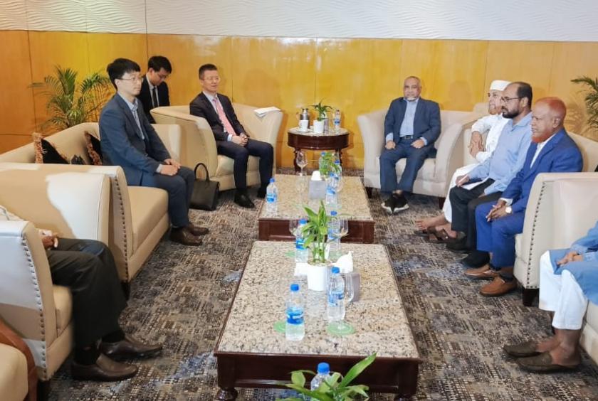 ပုံစာ- ဘင်္ဂလားဒေ့ရှ်၏ Jamaat-e-Islami ပါတီက ဧပြီ ၂၇ ရက်တွင် ဒါကာမြို့တော်၌ တရုတ်ကွန်မြူနစ် ပါတီကိုယ်စားလှယ်နှင့် တွေ့ဆုံစဉ်