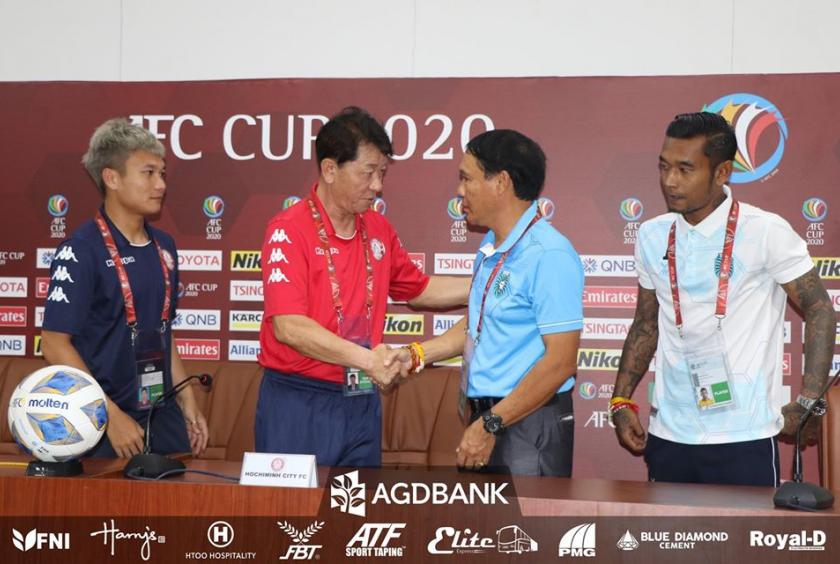 Photos : Yangon United