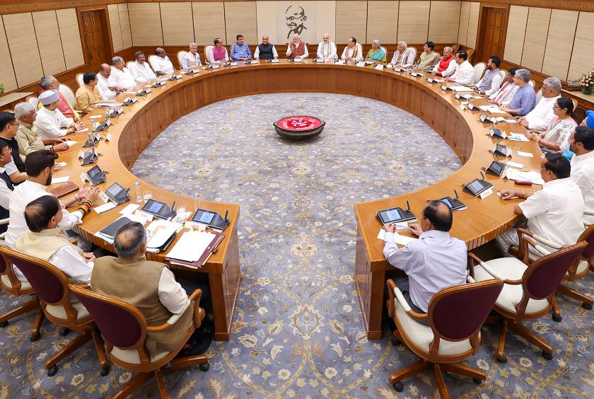 ဇွန် ၁၀ ရက်က အိန္ဒိယအစိုးရသစ်၏ ပထမဆုံးအစည်းအဝေးကို ဝန်ကြီးချုပ်နရင်ဒရာမိုဒီ ဦးဆောင်ကျင်းပနေစဉ်(Photo: AFP)
