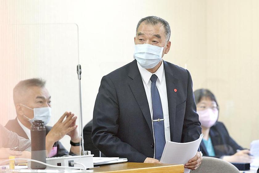 ၂၀၂၁ ခုနှစ် အောက်တိုဘာလက ထိုင်ဝမ်လွှတ်တော်အစည်းအဝေးတစ်ခုတွင် ထိုင်ဝမ်ကာကွယ်ရေးဝန်ကြီး ချူကော့ချန်းကို တွေ့ရစဉ် (Photo : Taipei Times)