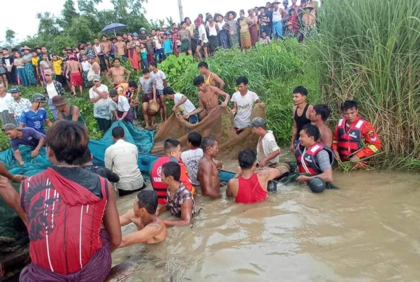 ■ Photo - အနှိုင်းမဲ့အလင်း အရေးပေါ်ကယ်ဆယ်ရေး အဖွဲ့