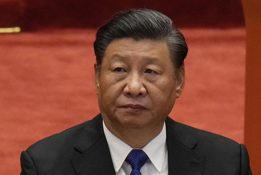 ၂၀၂၁ ခုနှစ် အောက်တိုဘာ ၉ ရက်က ပေကျင်းမြို့ရှိ ပြည်သူ့ခန်းမဆောင်တွင် ရှင်းဟိုင်တော်လှန်ရေး နှစ် ၁၁၀ ပြည့် အထိမ်းအမှတ် အခမ်းအနားသို့ တက်ရောက်လာသည့် သမ္မတရှီကျင်းပင်ကို မြင်တွေ့ရစဉ် 