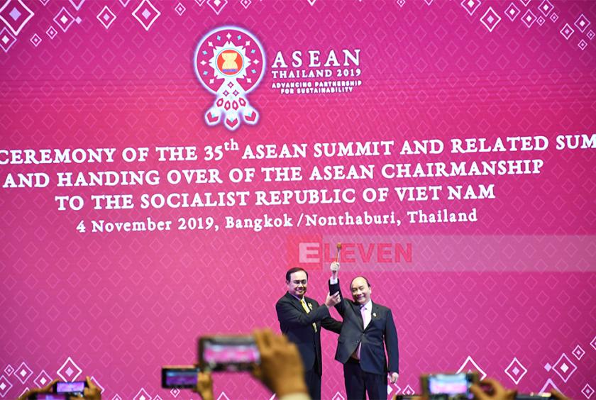 သတင်းနှင့် ဓာတ်ပုံ - ကျော်ဇော်လင်း၊ ကျော်ဇင်ဝင်
