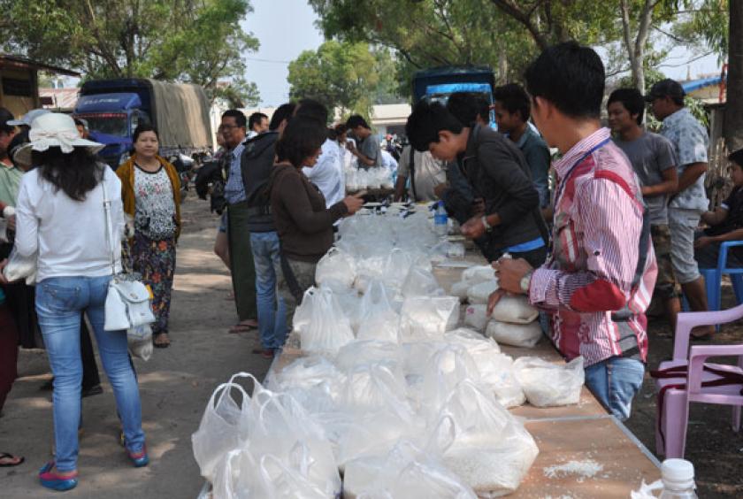 ပဲခူးတိုင်းဒေသကြီး ပဲခူးရိုးမအနီးရှိ ပြန်လည်စိုက်ပျိုးထားသည့် ပုဂ္ဂလိက ကျွန်းစိုက်ခင်းတစ်ခုကို တွေ့ရစဉ် (ဓာတ်ပုံ-ဆန်းထူးအောင်)