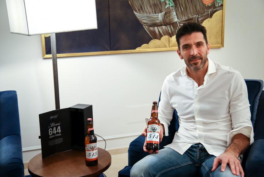 Photos : Buffon Twitter, AP