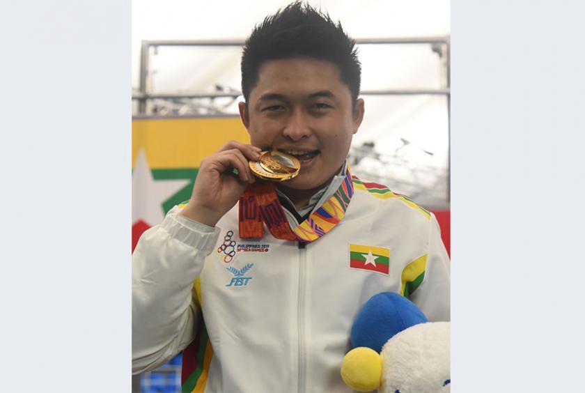 ဆီးဂိမ်းစ် Pool ရွှေတံဆိပ်နှစ်ခုရ မောင်မောင် (ဓာတ်ပုံ - ညီညီစိုးညွန့်)