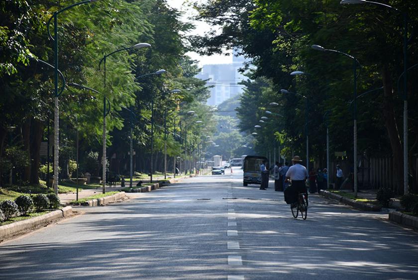 ရန်ကုန်မြို့တစ်နေရာကို ဒီဇင်ဘာ ၁ ရက် နံနက်က တွေ့ရစဉ် (ဓာတ်ပုံ-ကြည်နိုင်)