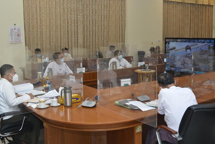 ၂၀၂၁ ခုနှစ် အောက်တိုဘာမှ ၂၀၂၂ ခုနှစ် မတ်အထိ ခြောက်လအတွက် ပြည်ထောင်စု၏ အရအသုံး ခန့်မှန်းခြေငွေစာရင်းများ တင်ပြခြင်းဆိုင်ရာ ညှိနှိုင်းအစည်းအဝေးကို သြဂုတ် ၂၄ ရက်က ကျင်းပစဉ်