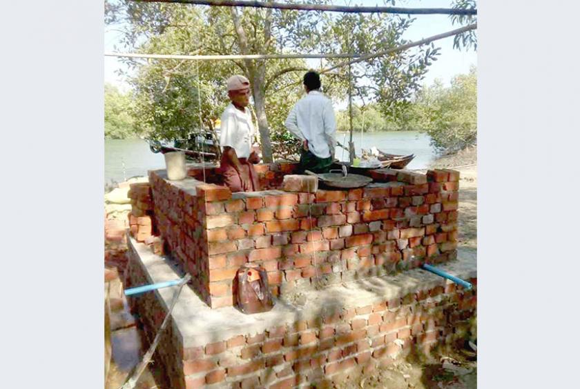 ကံဆိပ်ကျေးရွာရှိ ရေပေးဝေရေးရေလှောင်ကန်ကို တွေ့ရစဉ်