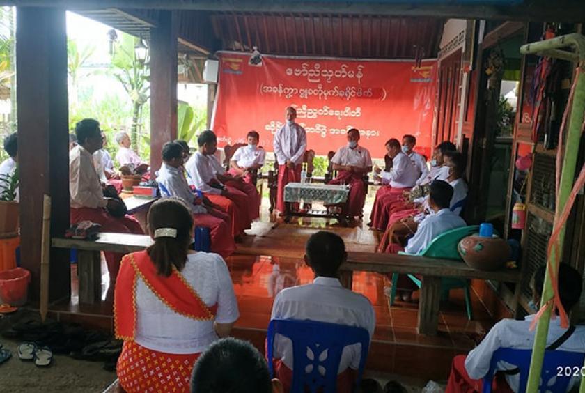 တနင်္သာရီမြို့နယ် မောတောင်ကျေးရွာတွင် မွန်ညီညွတ်ရေးပါတီ ဆိုင်းဘုတ်တင်ပွဲနှင့် ရုံးဖွင့်ပွဲအခမ်းအနားကို ဇူလိုင် ၁၆ ရက်က ပြုလုပ်စဉ်