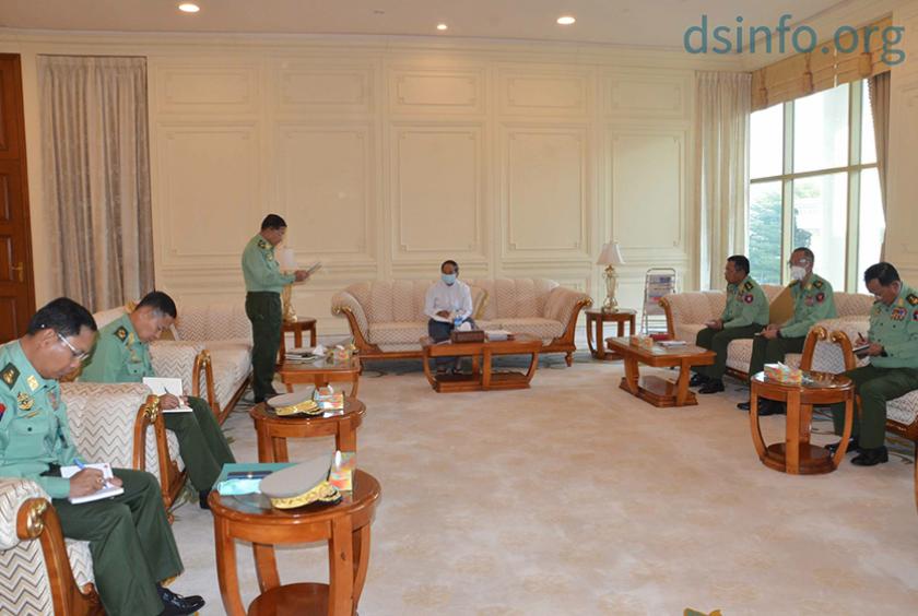 ဖေဖော်ဝါရီ ၁ ရက်က နိုင်ငံတော်သမ္မတအိမ်တော်တွင် အမျိုးသားကာကွယ်ရေးနှင့် လုံခြုံရေးကောင်စီ အစည်းအဝေး ကျင်းပနေစဉ်(ဓာတ်ပုံ- တပ်မတော်ကာကွယ်ရေးဦးစီးချုပ်ရုံး)